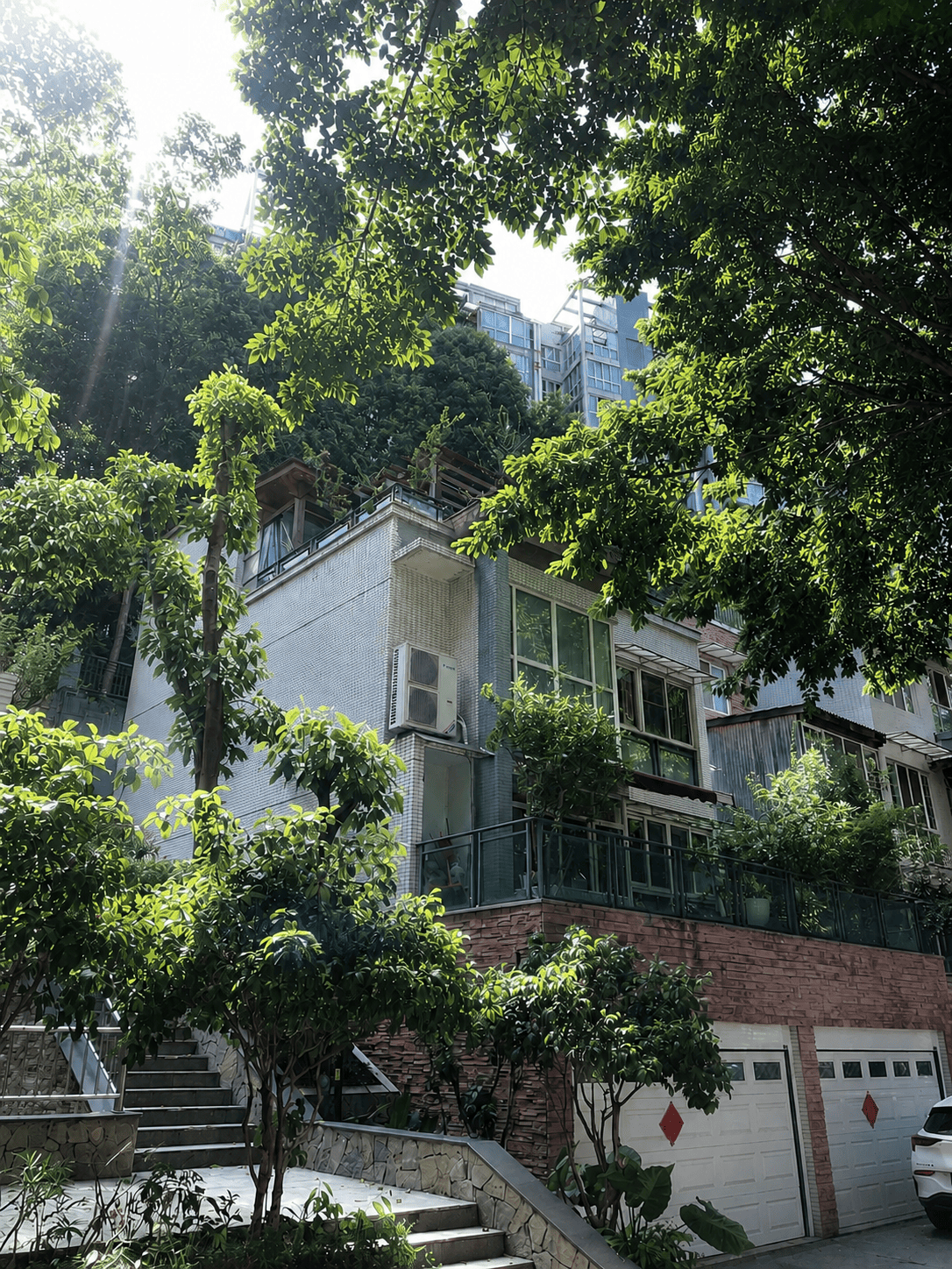 铁门关岛居岁月从容升级：小小岛老别墅加装蒂升悦行款电梯